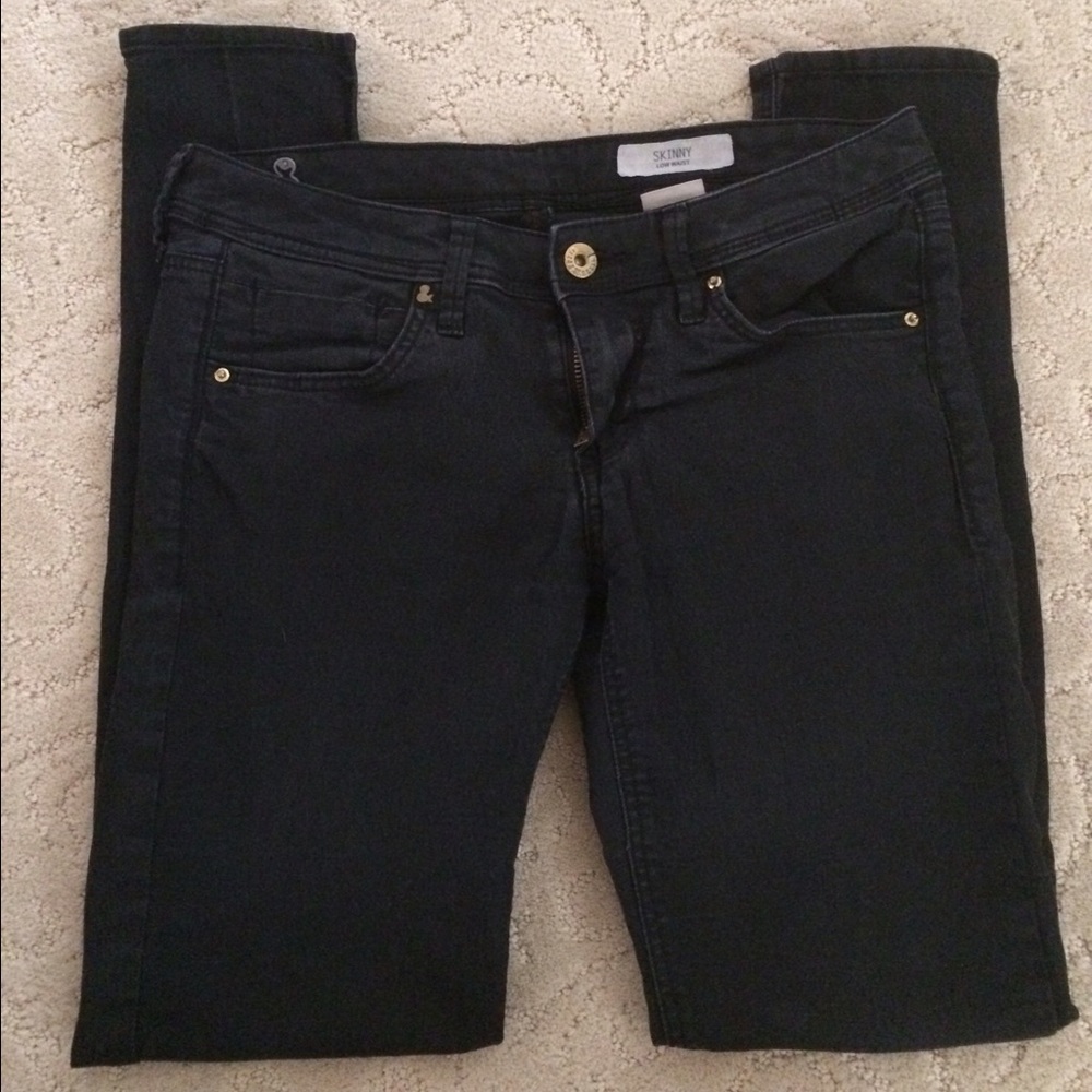 Black H&M jeans with gold zippers